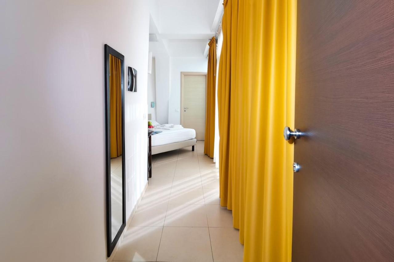 Hotel Poetto Cagliari Exteriör bild